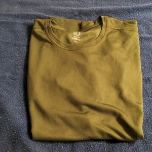 5/$20. i-d workout tee size LT